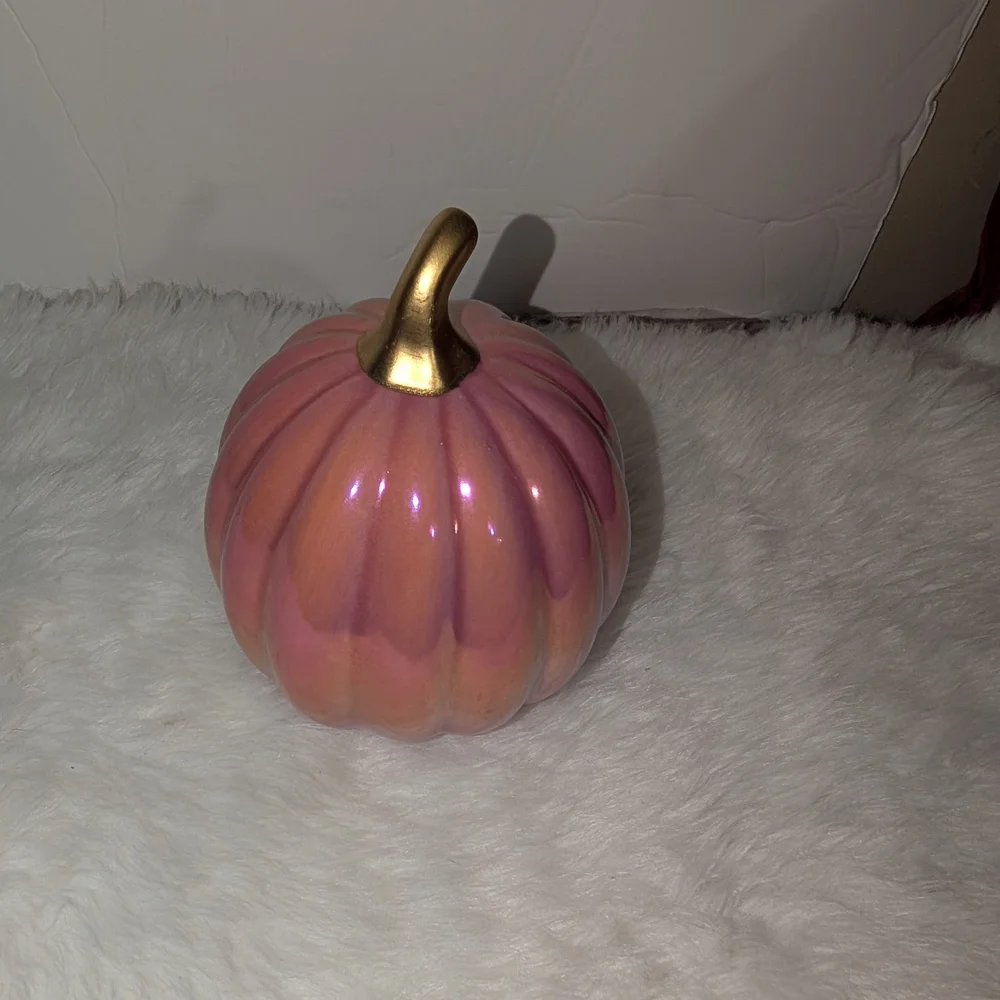 ♥️Target Bullseye 2024 ~ Pink Iridescent Pumpkin Ceramic ~ Halloween Fall ~ NEW